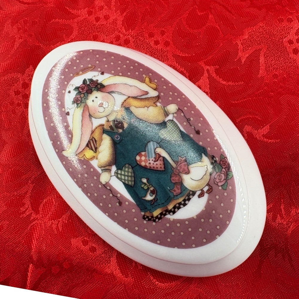 Vintage 90s Country Cottage Ceramic Bunny Lidded Candle Trinket Box - Deadstock